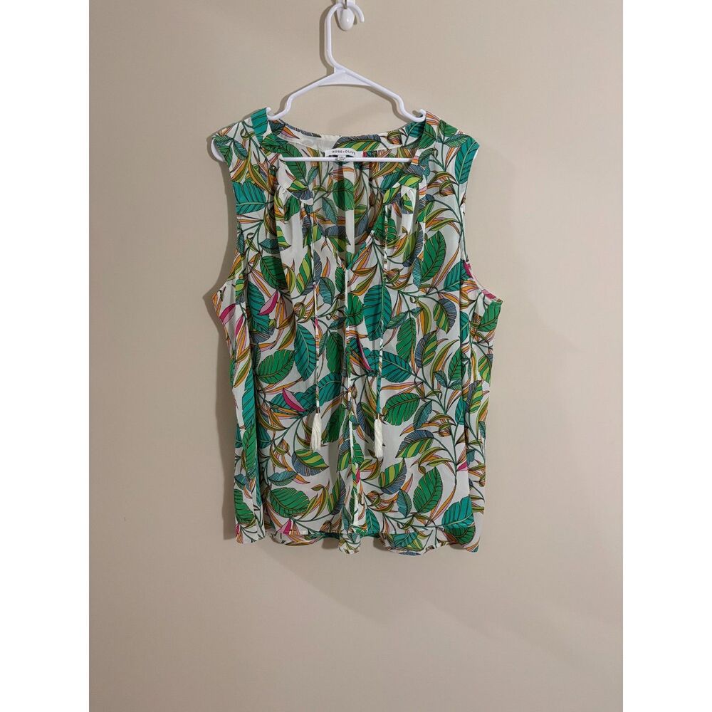 Rose + Olive Sleeveless blouse Palm leave print size 2X